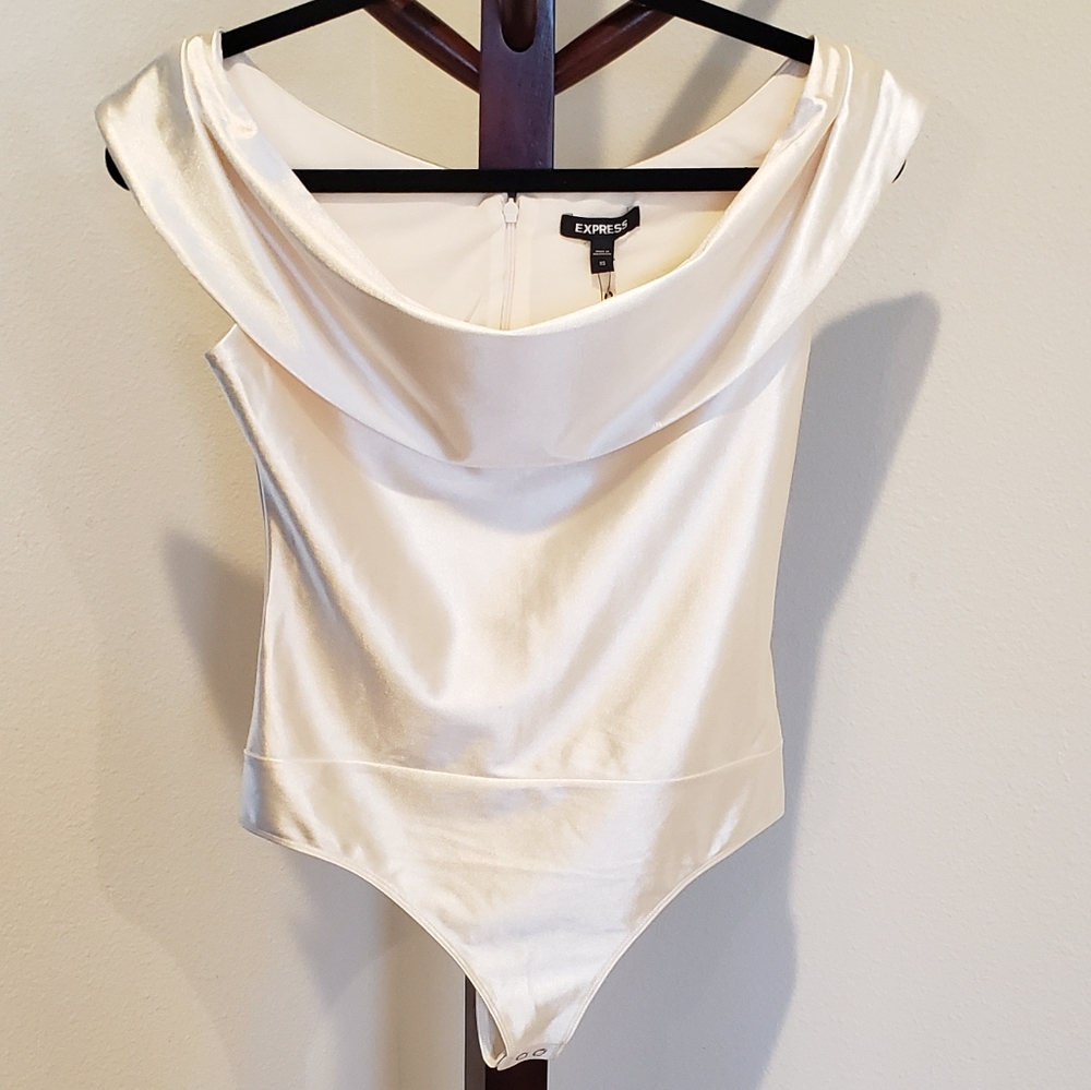 Shimmery eggshell bodysuit, size XS - NEW - Picture 1 of 10